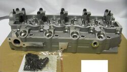 Головка блока 4D56T на MITSUBISHI DELICA /CANTER /L300 /PAJERO 87-94 MD185920 /MD185926 /MD109736